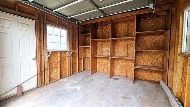 6946 Cole Creek Drive, Houston, TX 77092