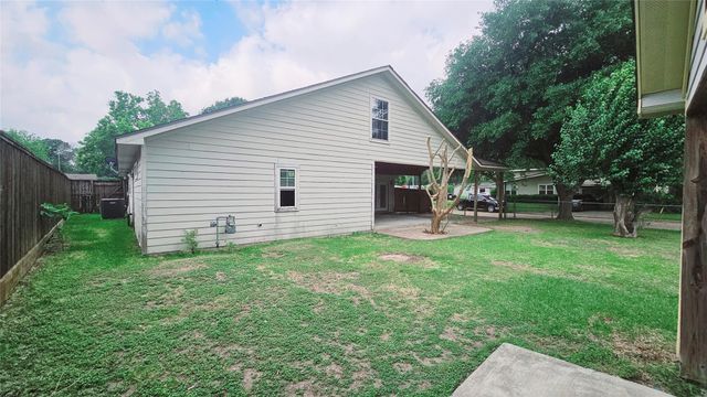 6946 Cole Creek Drive, Houston, TX 77092