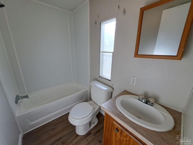 8584 Alvarado Calzada, Pensacola, FL 32507