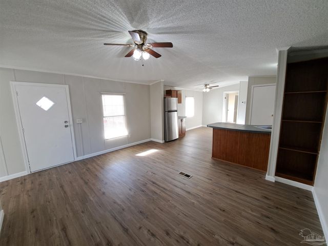 8584 Alvarado Calzada, Pensacola, FL 32507
