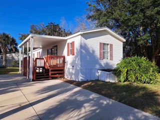 8584 Alvarado Calzada, Pensacola, FL 32507