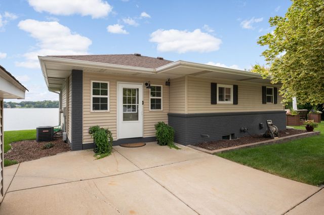 20341 Fairlawn Avenue, Prior Lake, MN 55372