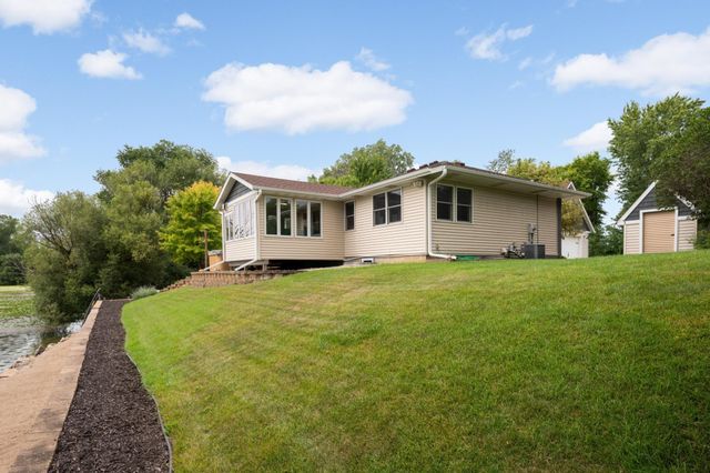 20341 Fairlawn Avenue, Prior Lake, MN 55372