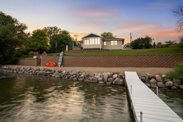 20341 Fairlawn Avenue, Prior Lake, MN 55372