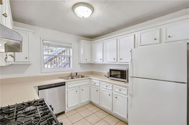 1403 Augusta Drive SE, Marietta, GA 30067