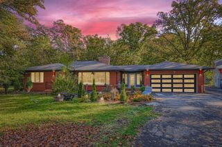 658 Galahad Road N, Hudson, WI 54016