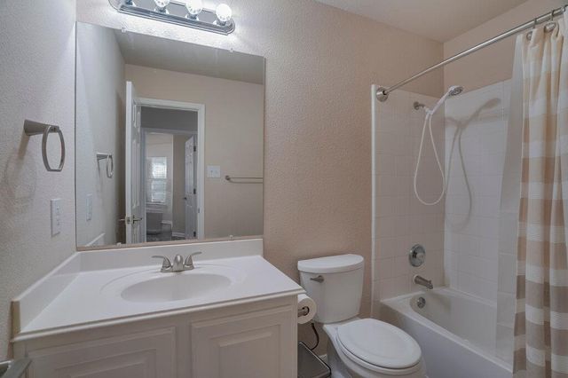 2724 Kickapoo Cavern DR, Pflugerville, TX 78660