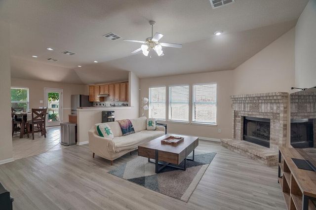 2724 Kickapoo Cavern DR, Pflugerville, TX 78660