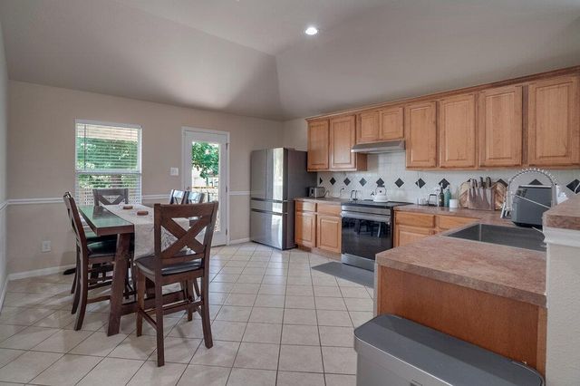 2724 Kickapoo Cavern DR, Pflugerville, TX 78660
