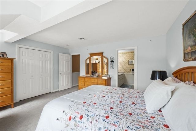 822 Thayer St 822, Abington, MA 02351