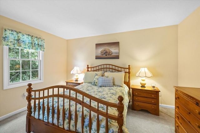 822 Thayer St 822, Abington, MA 02351