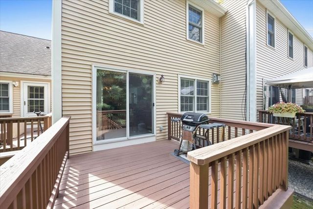 822 Thayer St 822, Abington, MA 02351