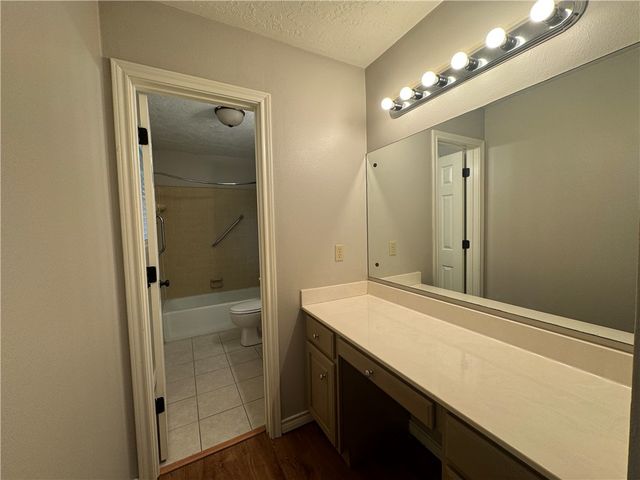 1604 Austin, College Station, TX 77845