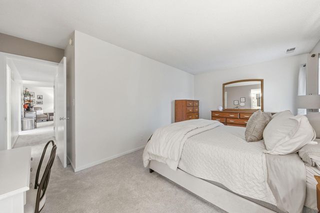 6301 Colony Way 2C, Edina, MN 55435