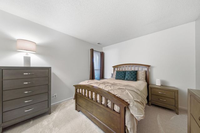 6301 Colony Way 2C, Edina, MN 55435
