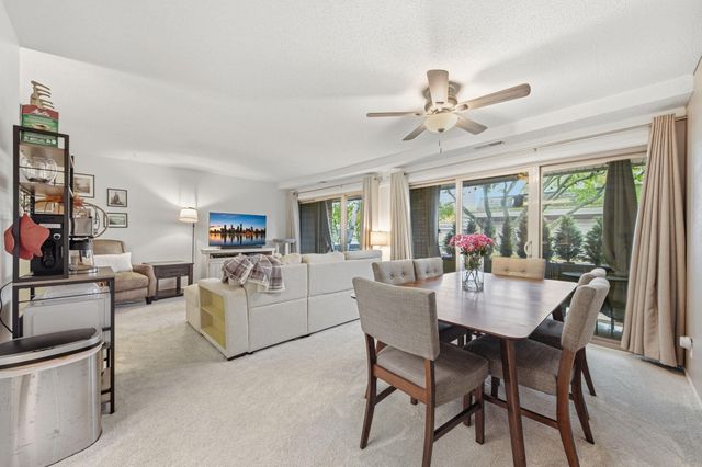 6301 Colony Way 2C, Edina, MN 55435
