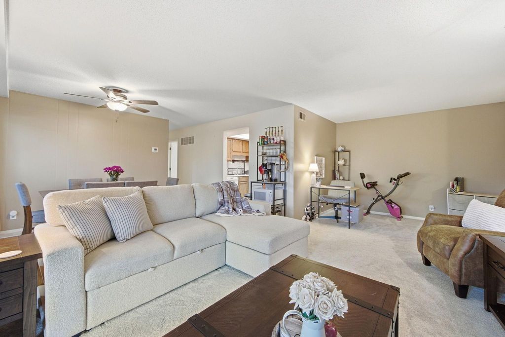 6301 Colony Way 2C, Edina, MN 55435 — photo 3