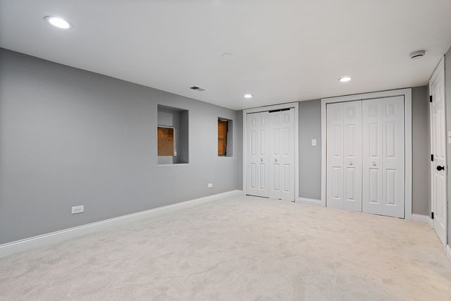 15321 Lincoln Avenue, Harvey, IL 60426