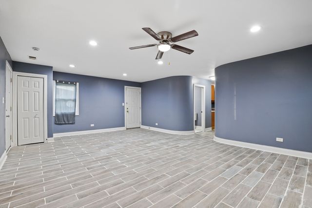15321 Lincoln Avenue, Harvey, IL 60426