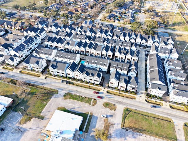 3310 Timbergrove Oak, Houston, TX 77008