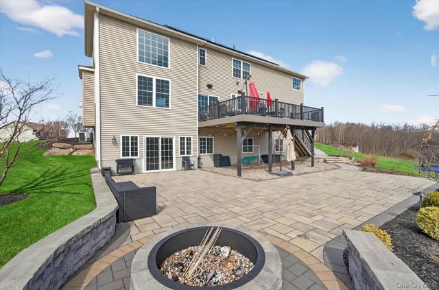 28 Wild Turkey Lane, Rock Tavern, NY 12575