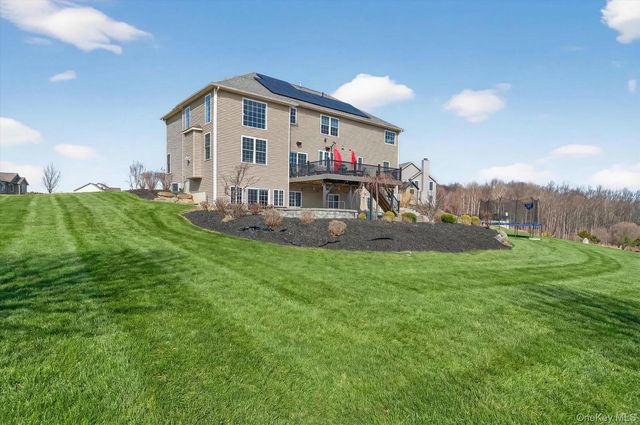 28 Wild Turkey Lane, Rock Tavern, NY 12575