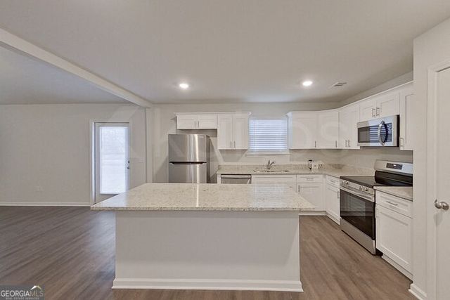114 Western Red Cedar Drive, Springfield, GA 31329