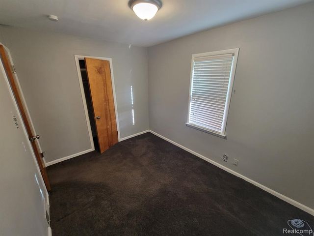 3023 N Alexander Avenue, Royal Oak, MI 48073