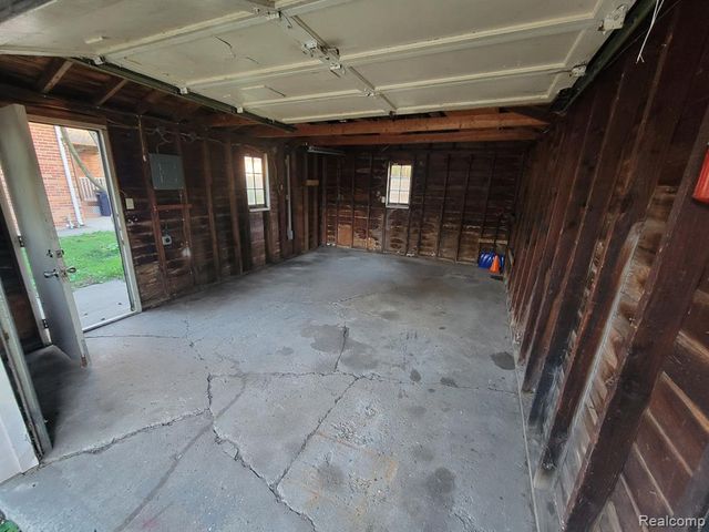 3023 N Alexander Avenue, Royal Oak, MI 48073