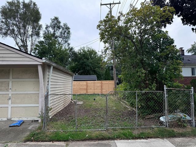 3023 N Alexander Avenue, Royal Oak, MI 48073