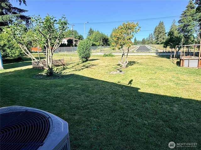 1352 Alonda Lane NE, Olympia, WA 98516