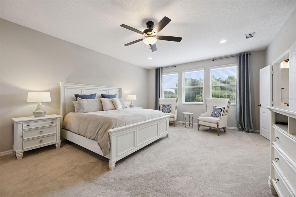 Image 22 of property listing at 162 BLUE FLAX POINT, Longwood, FL 32750