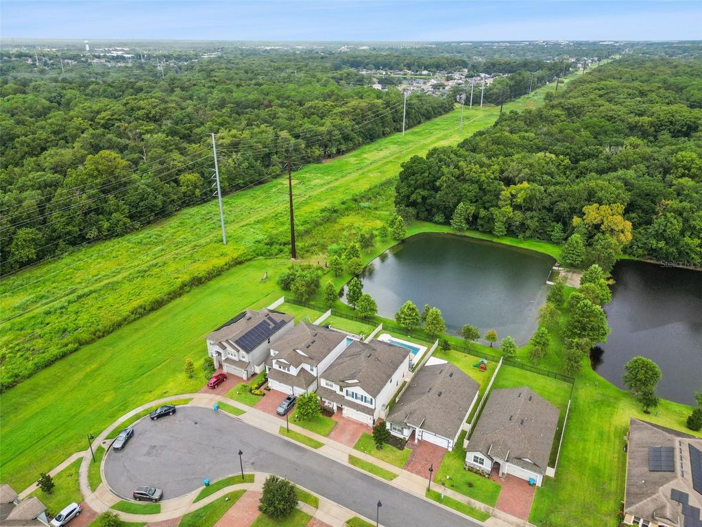 Image 52 of property listing at 162 BLUE FLAX POINT, Longwood, FL 32750