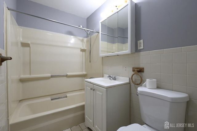 48 Buchanan Avenue, Sayreville, NJ 08859