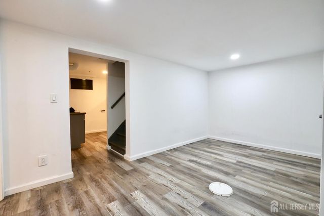 48 Buchanan Avenue, Sayreville, NJ 08859