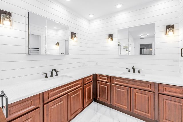 12399 OAKS LANE, Seminole, FL 33772