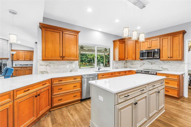 12399 OAKS LANE, Seminole, FL 33772