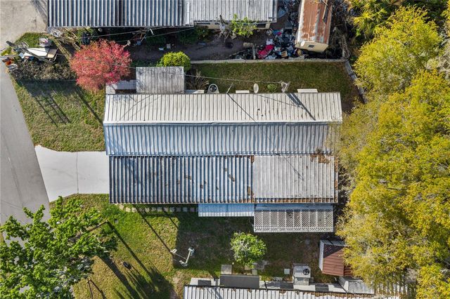 942 CR 461, Lake Panasoffkee, FL 33538