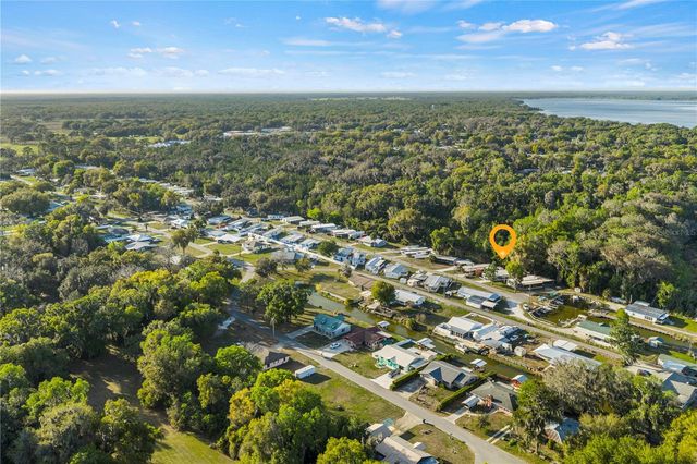 942 CR 461, Lake Panasoffkee, FL 33538
