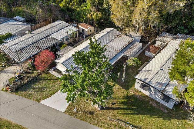 942 CR 461, Lake Panasoffkee, FL 33538