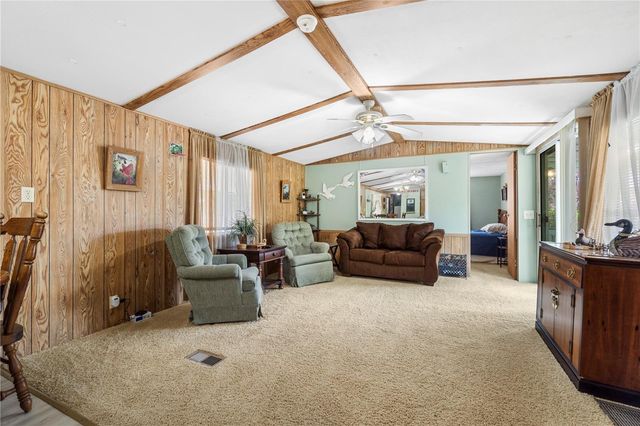 942 CR 461, Lake Panasoffkee, FL 33538