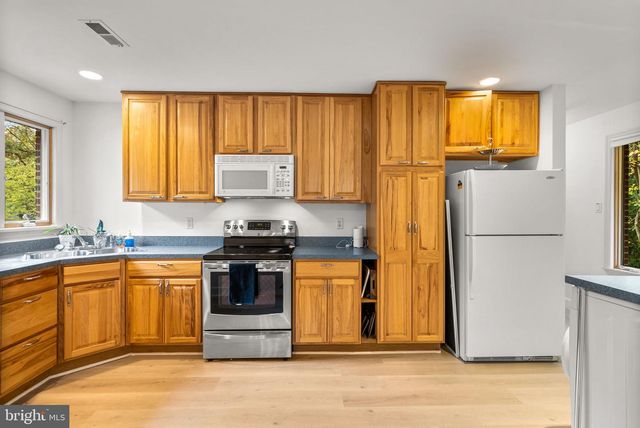 4111 CLAGETT RD, Hyattsville, MD 20782