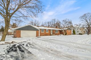 5428 W 91st Street, Oak Lawn, IL 60453