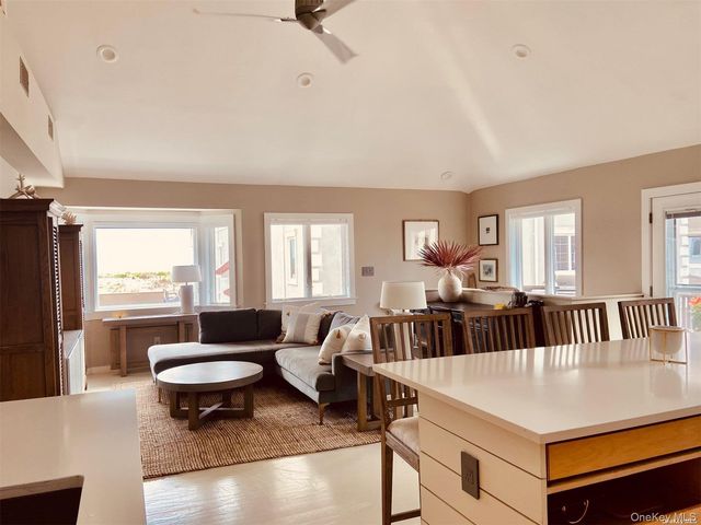 14 Kentucky Street 2, Long Beach, NY 11561