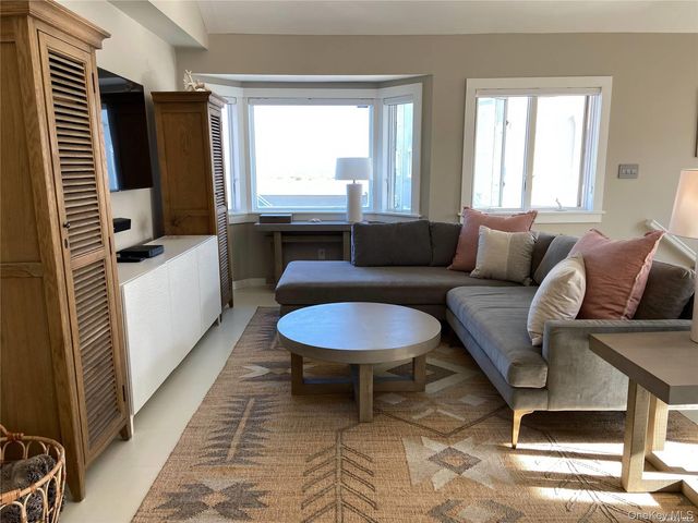 14 Kentucky Street 2, Long Beach, NY 11561