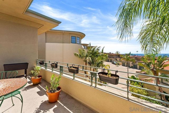 7157 Fay Ave, La Jolla, CA 92037