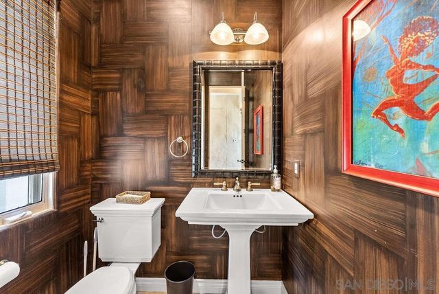 7157 Fay Ave, La Jolla, CA 92037