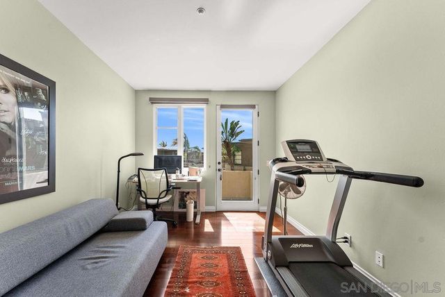 7157 Fay Ave, La Jolla, CA 92037