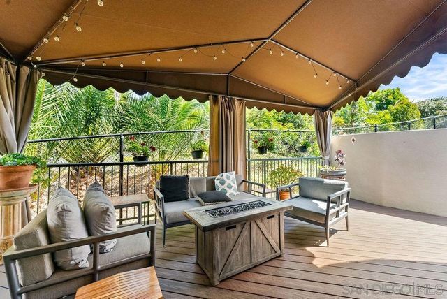 7157 Fay Ave, La Jolla, CA 92037