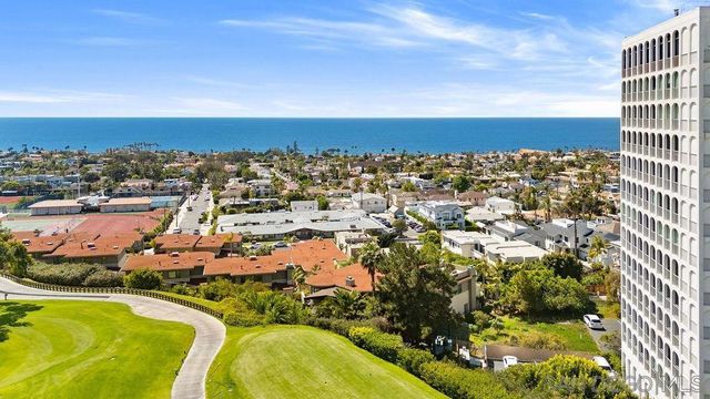 7157 Fay Ave, La Jolla, CA 92037